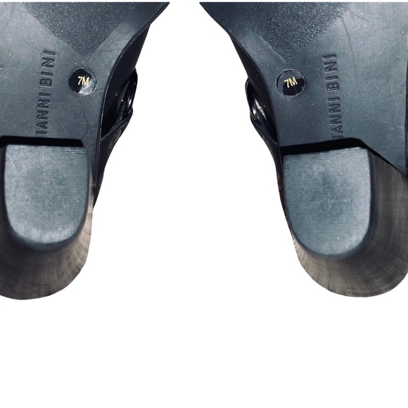 Gianni Bini Black Leather Slip-on Heels - GUC! - Picture 12 of 16